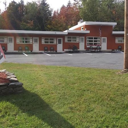 Snow Creek Inn West Dover Exterior photo