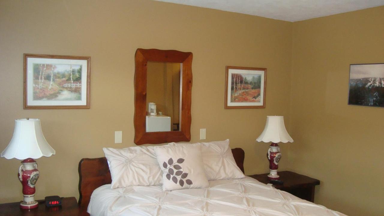 Snow Creek Inn West Dover Exterior photo